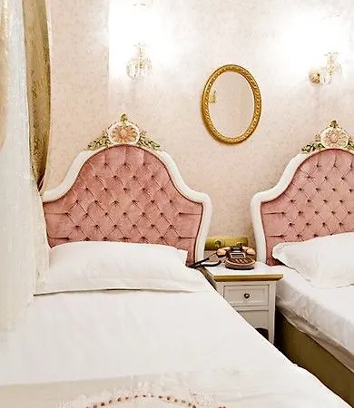 Romantic Mansion Istanbul