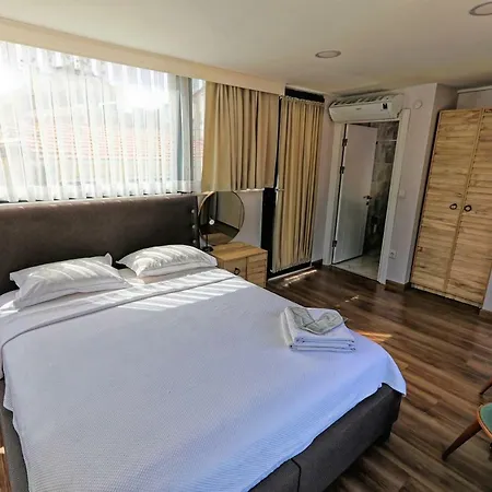 Romantic Mansion Istanbul