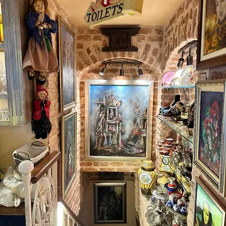 Апартаменты Romantic Mansion *