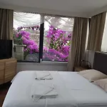 Romantic Mansion Apartman
